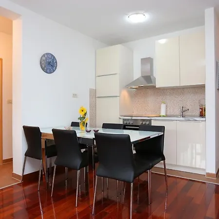 16211c Apartamento Trogir